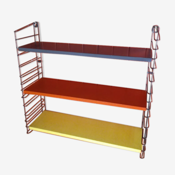 Tomado string shelf