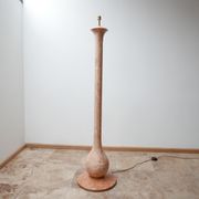 Lampadaire en marbre rose
