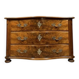 Curved chest of drawers from the Louis XIV - Louis XV period in burr walnut and gilded bronze