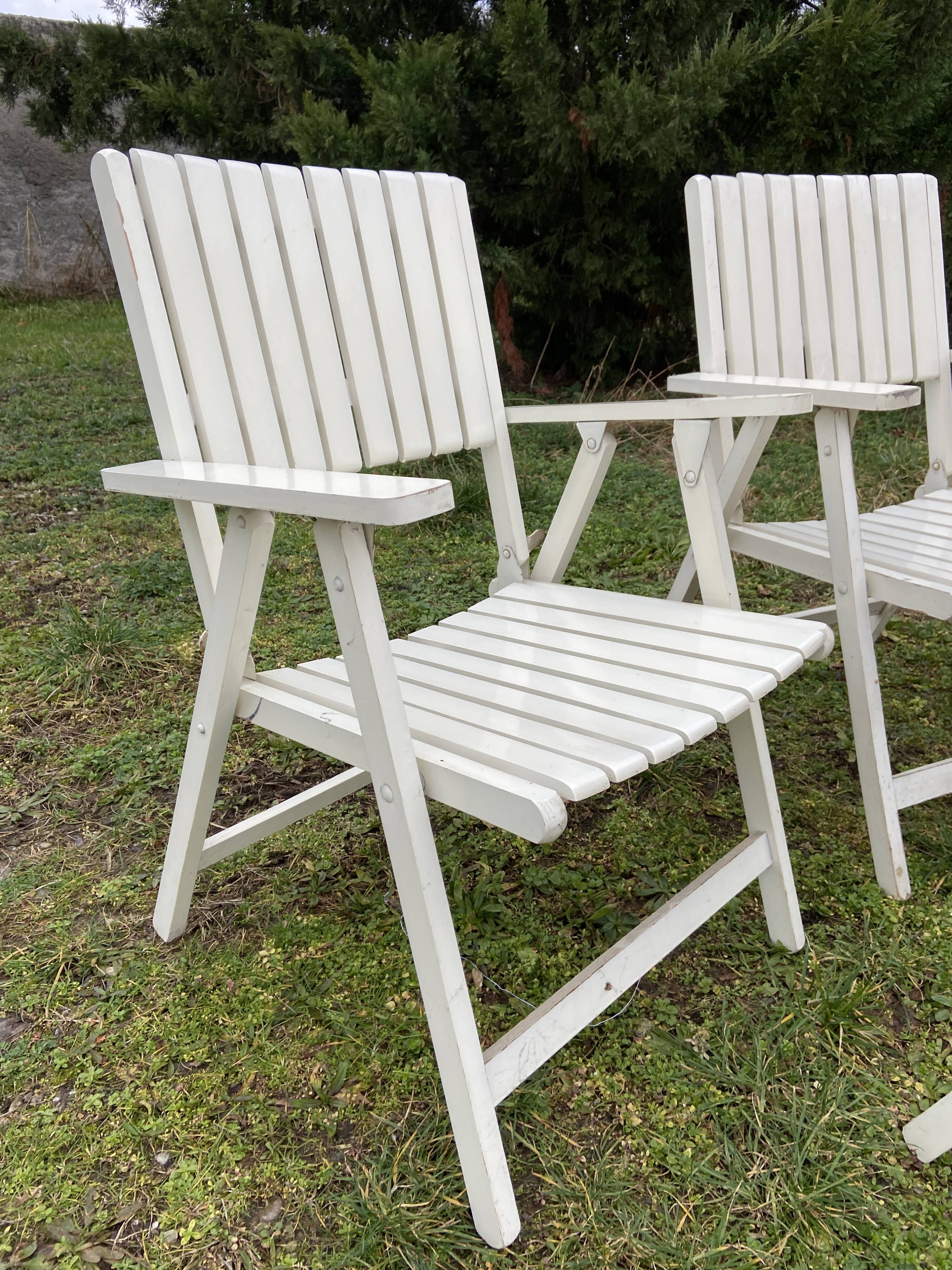 6 vintage wooden folding garden armchairs