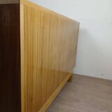 Buffet de coin en bois clair époque Art Déco circa 1930, d'après Jules Leleu