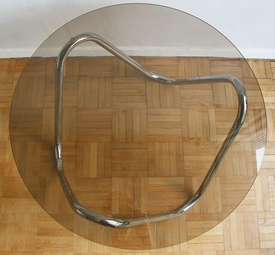 Table basse à pied serpent chromé des années 70