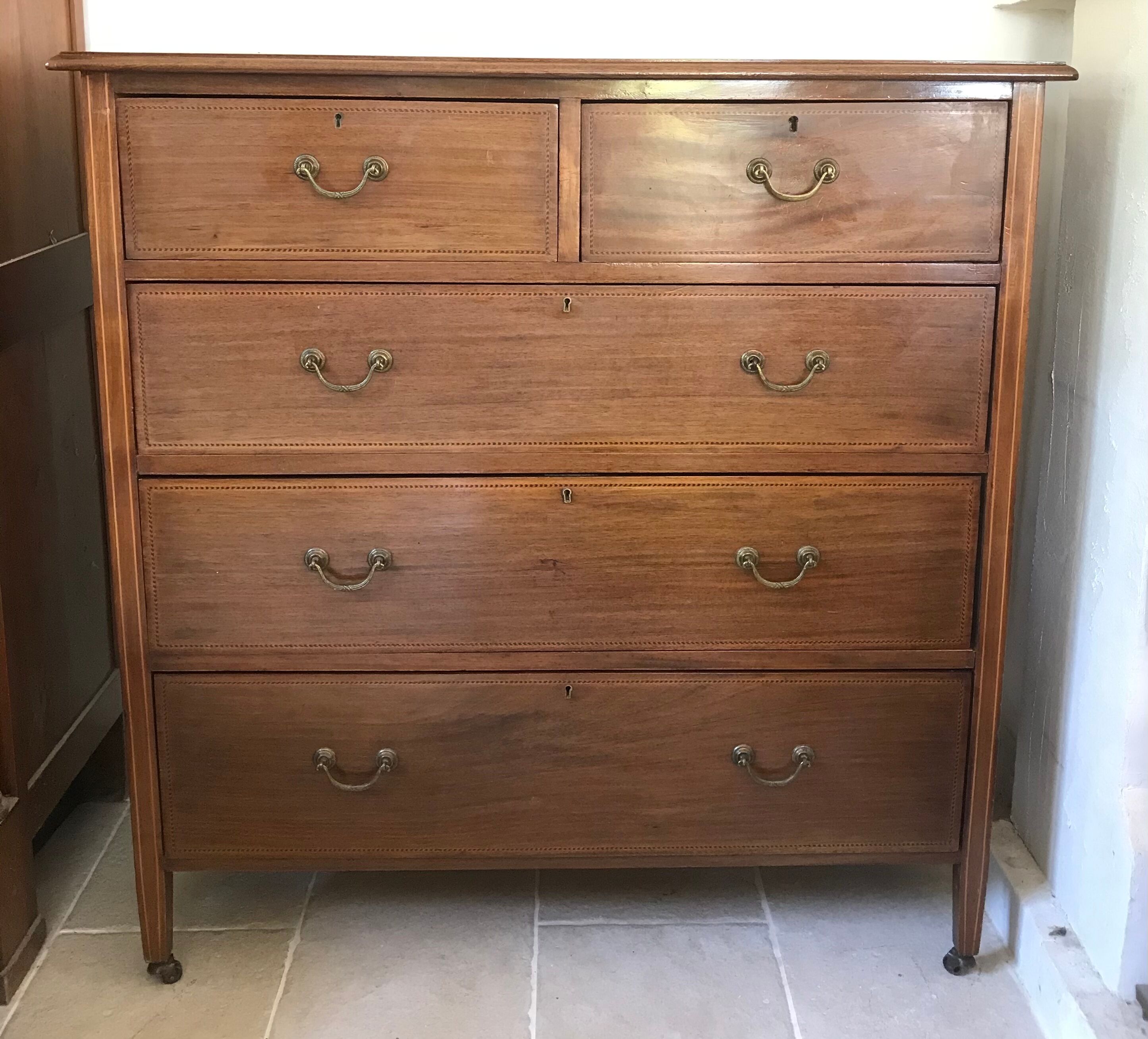 Dresser in rosewood early XXeme