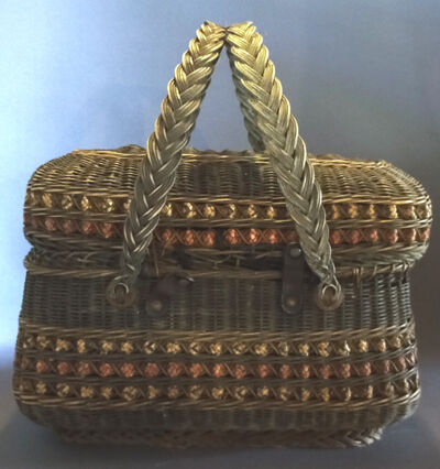 Braided wicker shopping basket