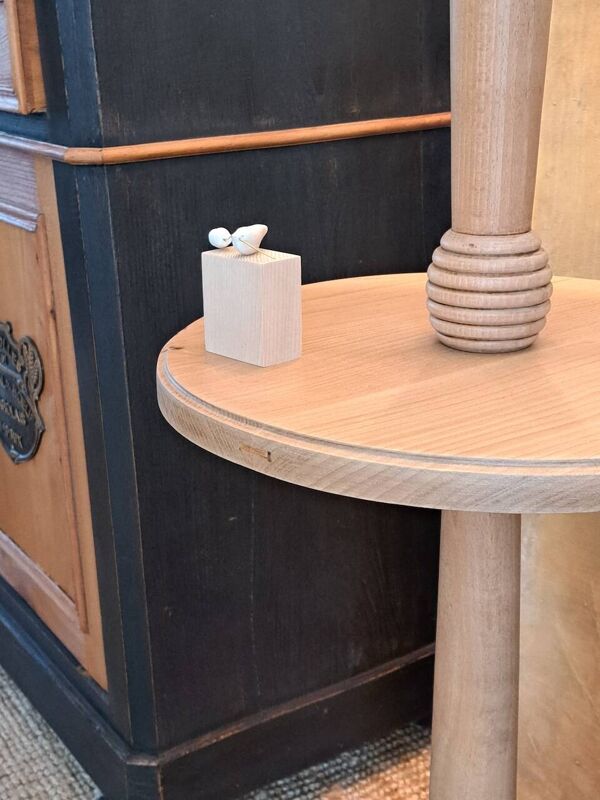 Lampadaire bois clair avec tablette bois Art Déco
