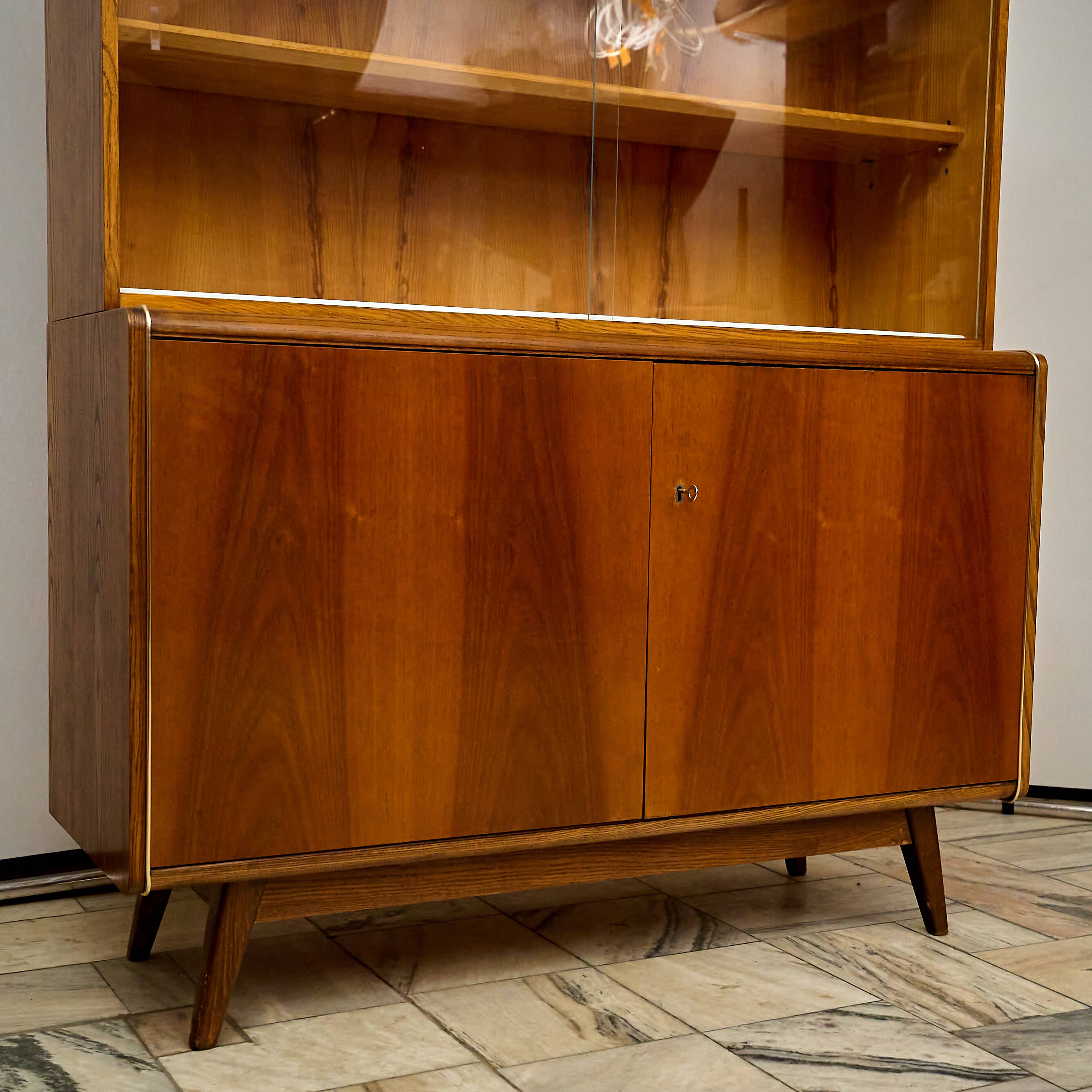 Meuble Vintage conçu par Hubert Nepožitek & Bohumil Landsman pour Jitona