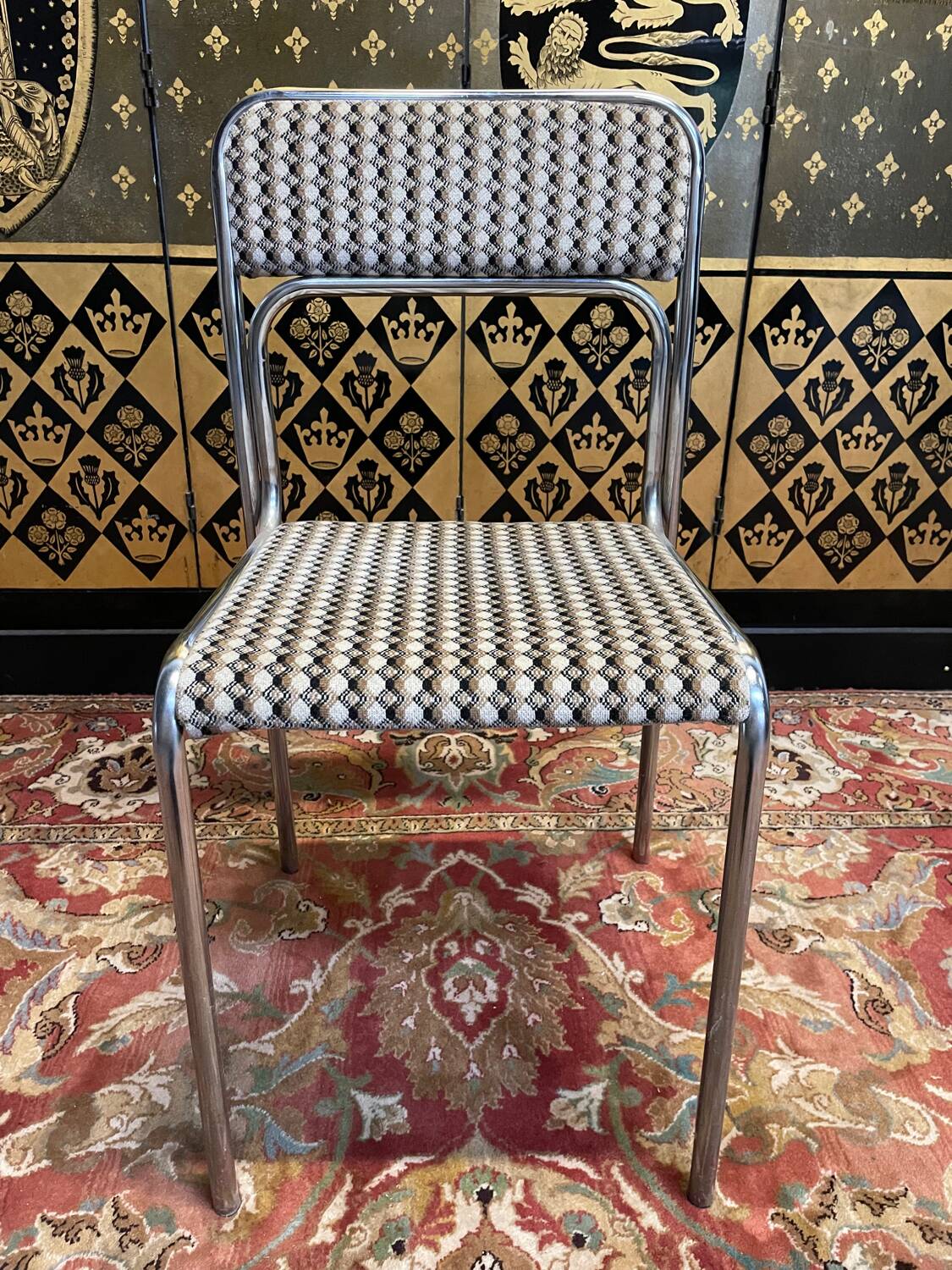 Suite de 6 chaises vintages 1970 chromées