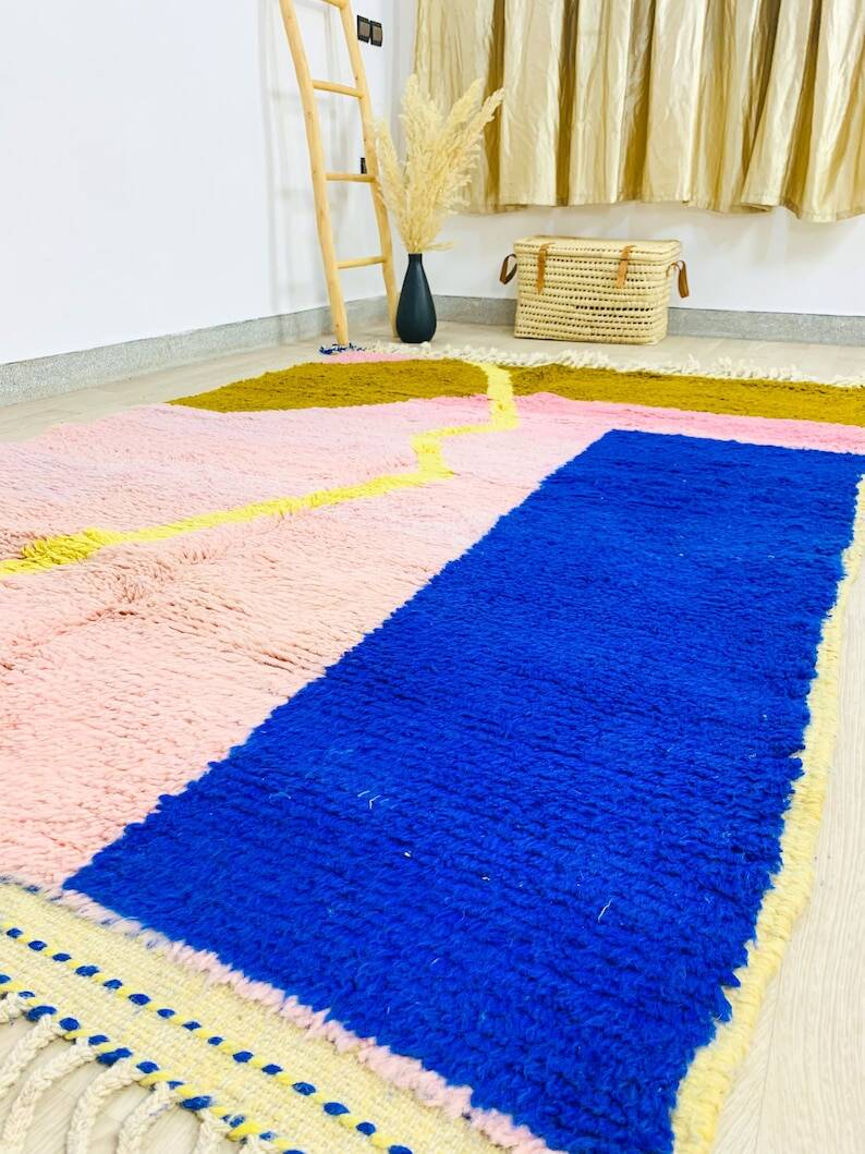 Handmade Moroccan rug 250cm x 150cm