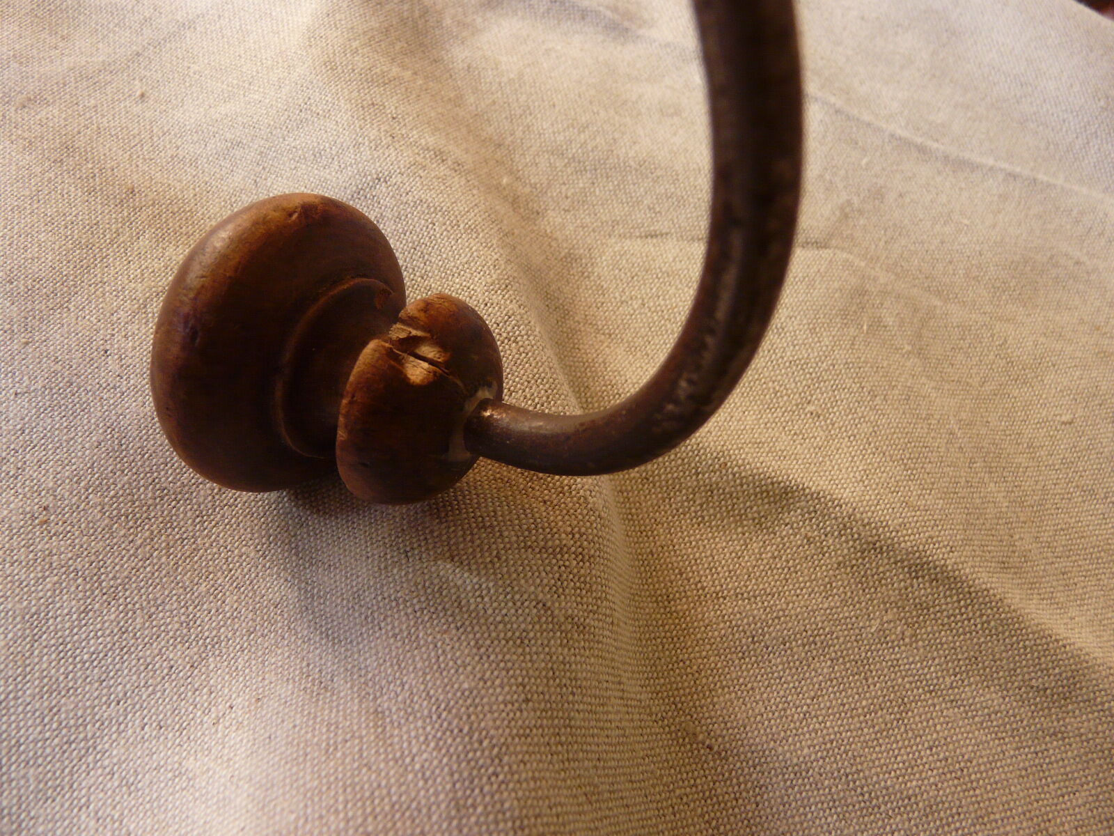Double patère bois et métal