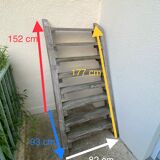 Workshop staircase in vintage raw wood