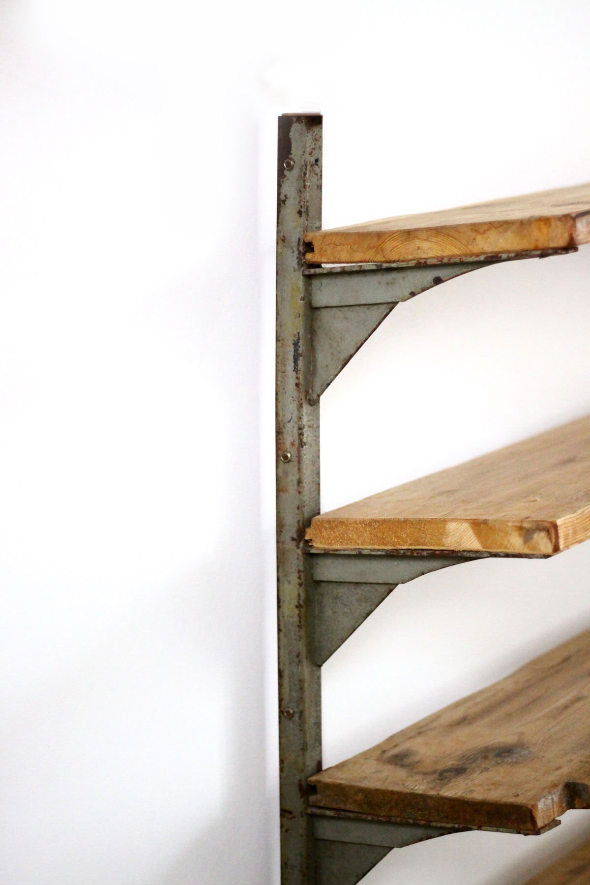 Metal and wood wall shelf