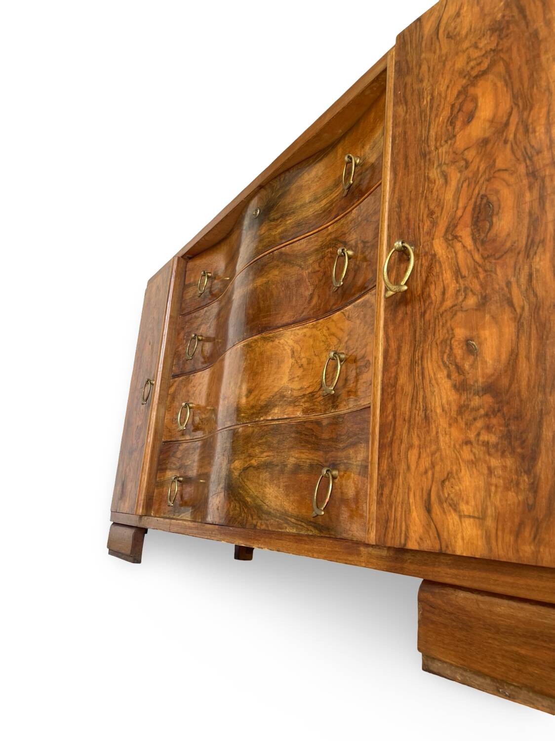 Italian Art deco walnut sideboard