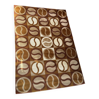 Large geometric rug from the 70s Scandinavian Space Age