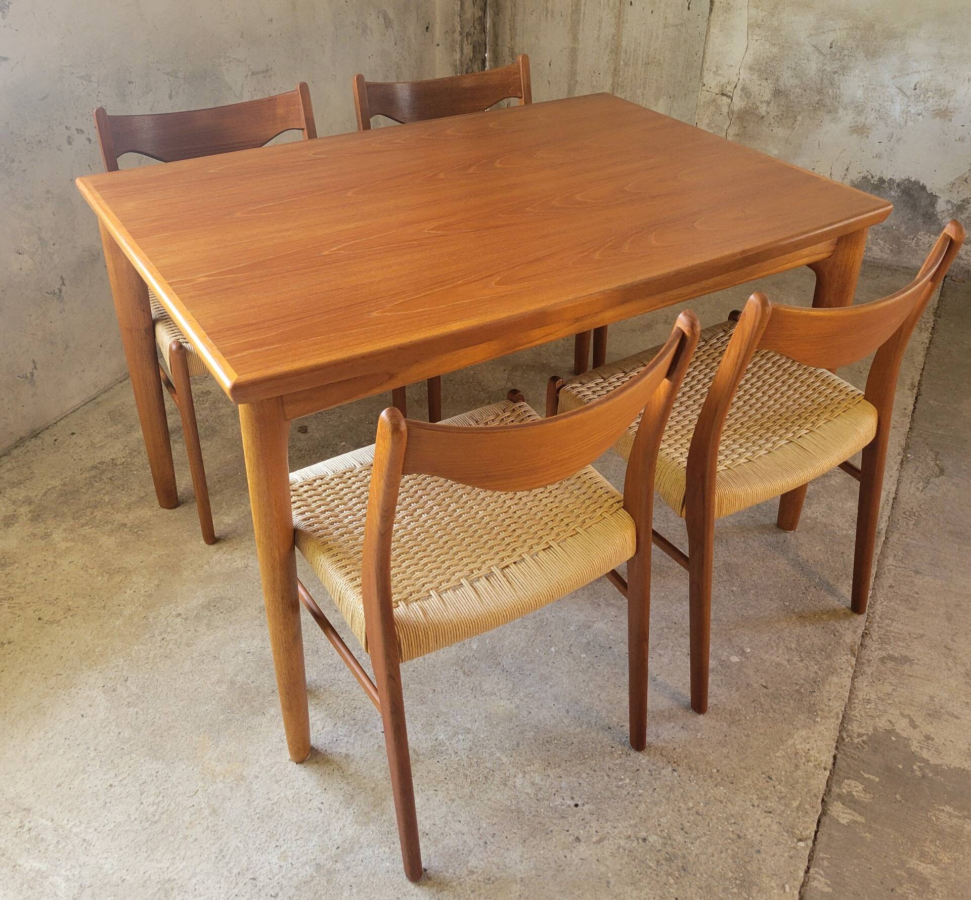 Table à manger extensible en teck par Grete Jalk pour Glostrup