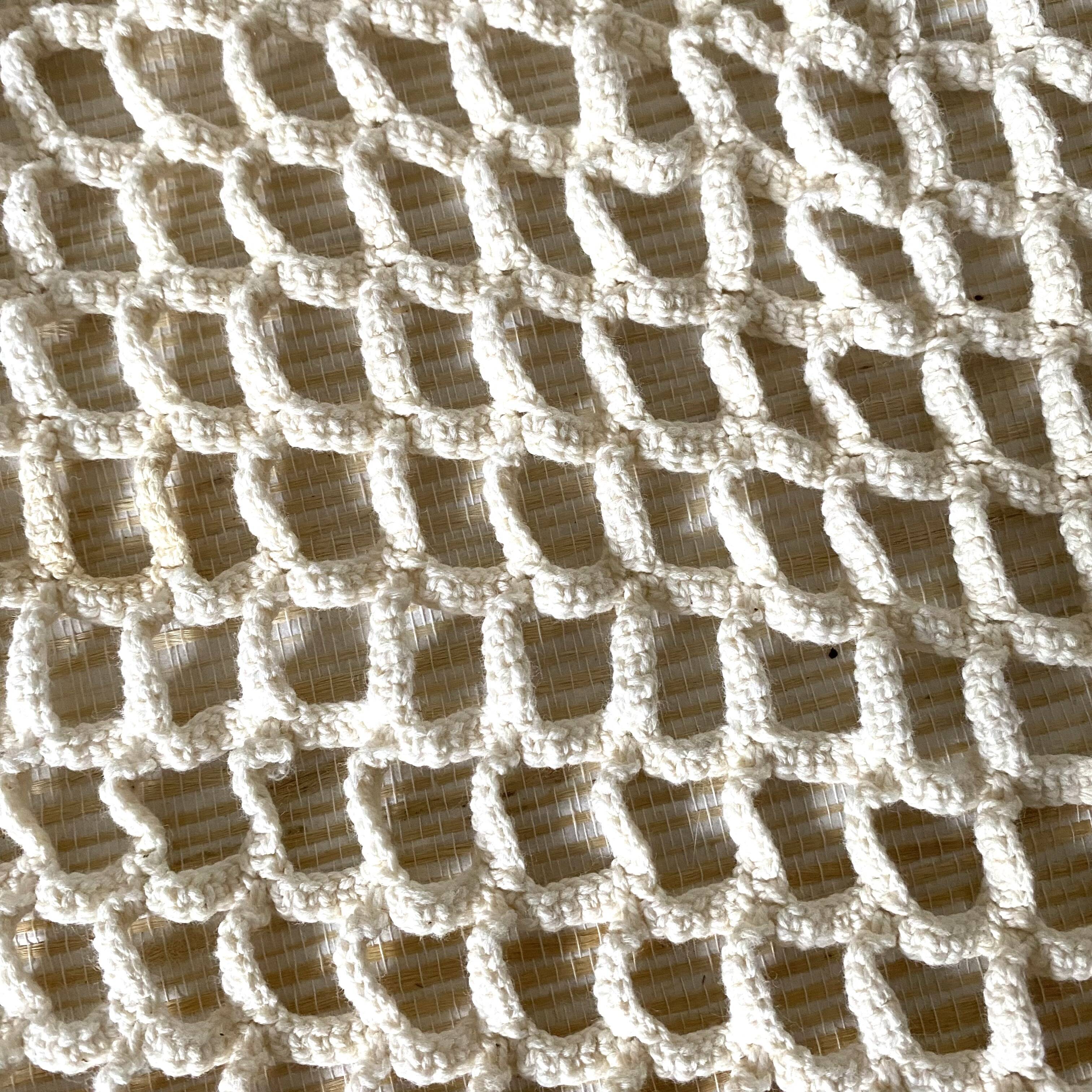 Square crochet, tablecloth, plaid 70 X86