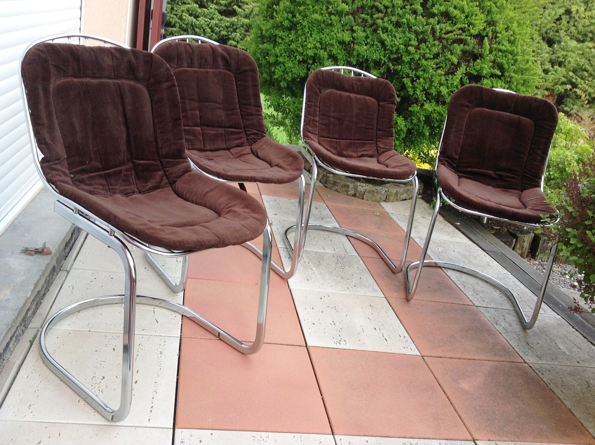 Set of four chrome metal wired chairs by Gastone Rinaldi / vintage 70s