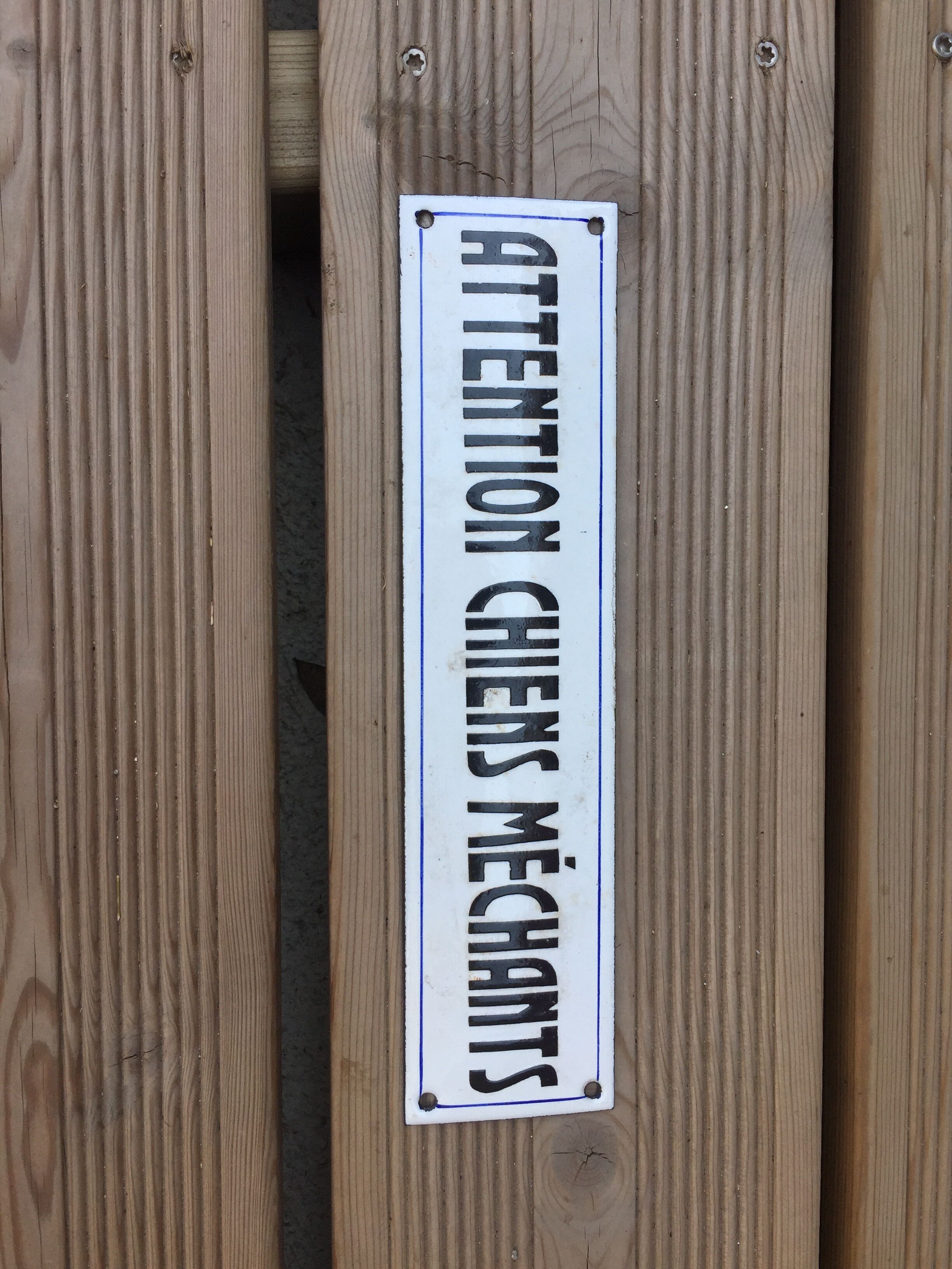 Enamelled sheet metal sign