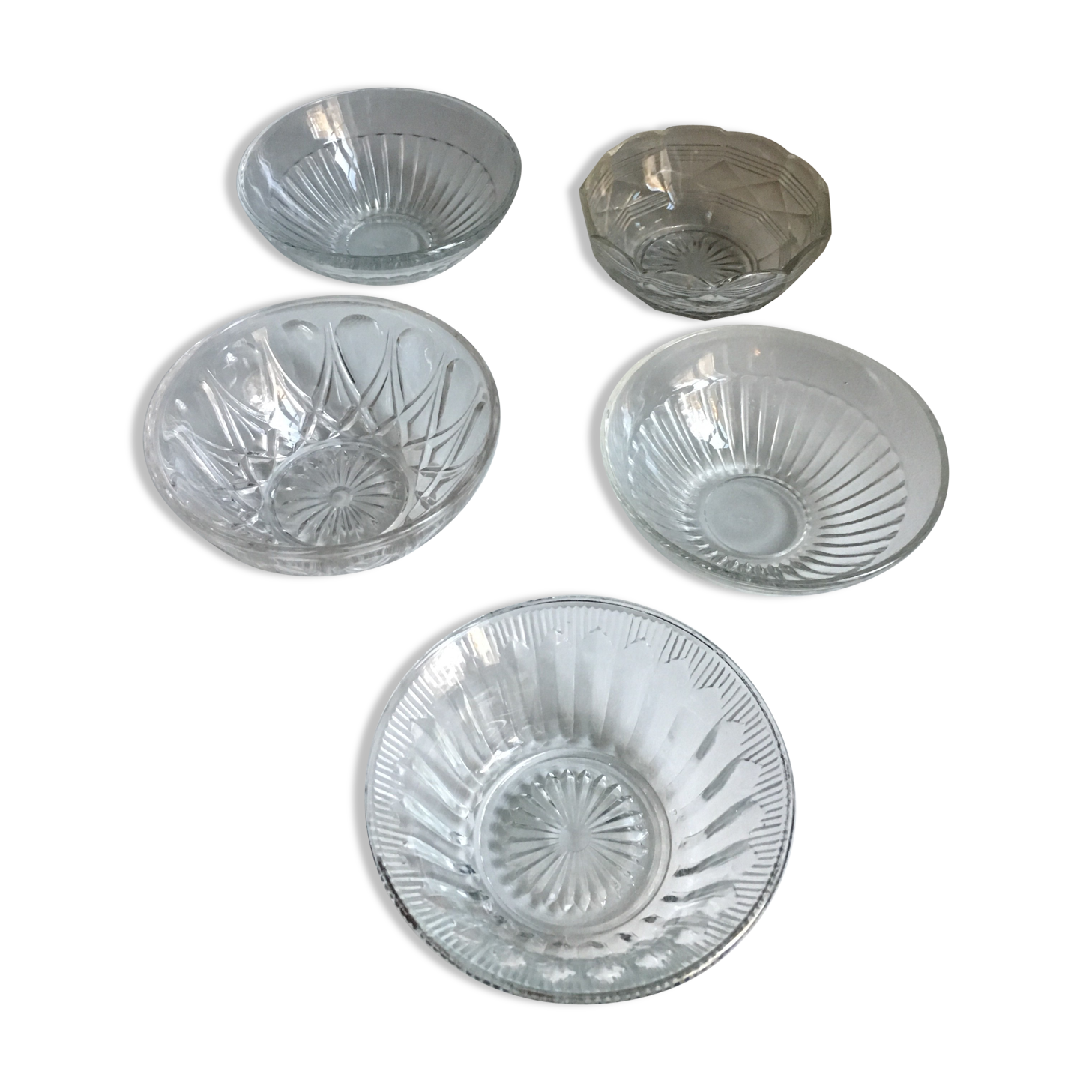 Set of 5 glass cups