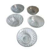 Set of 5 glass cups