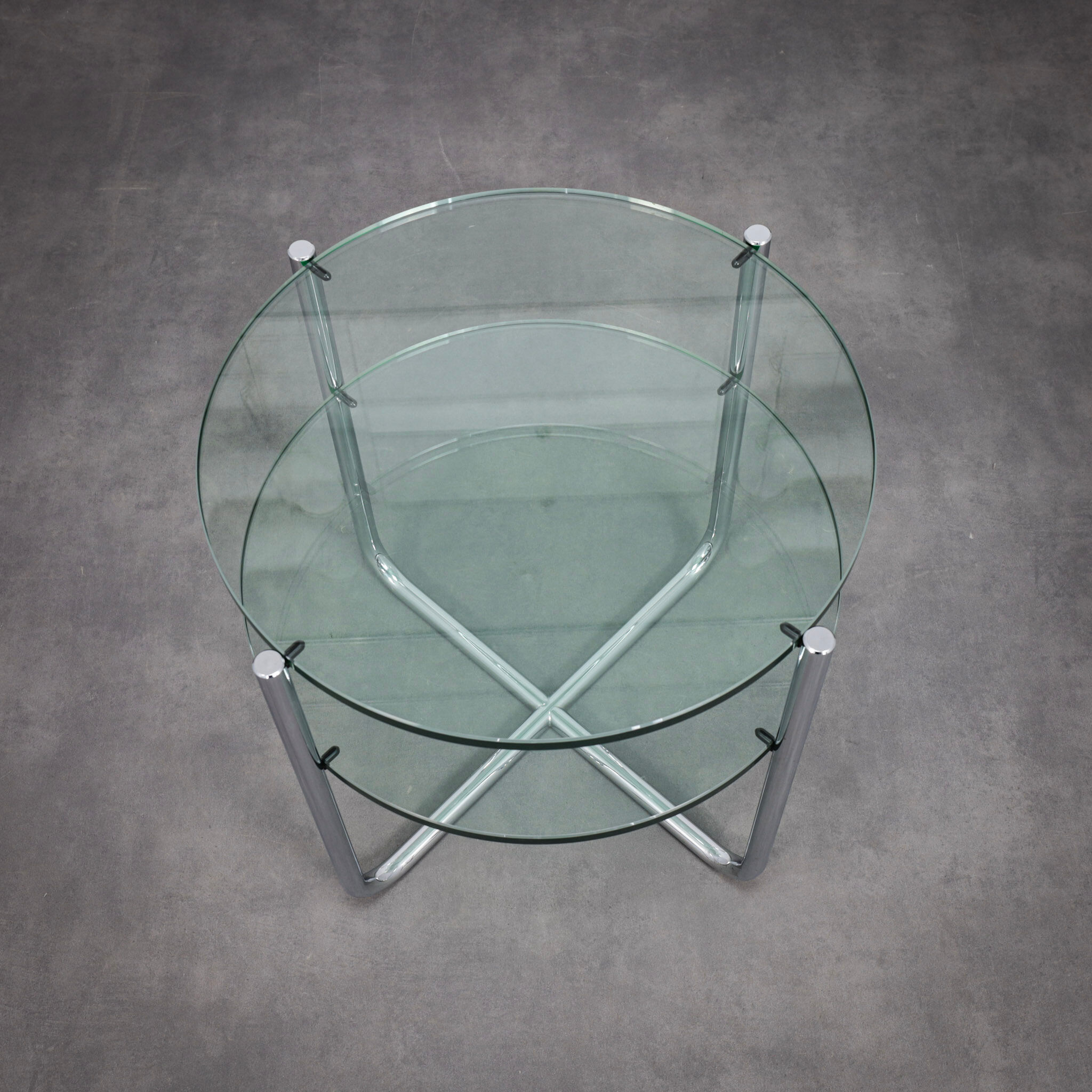 Bauhaus side table model 425 by Dutch Originals, 1990s.