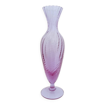 Glass vase - lavender optic swirl texture