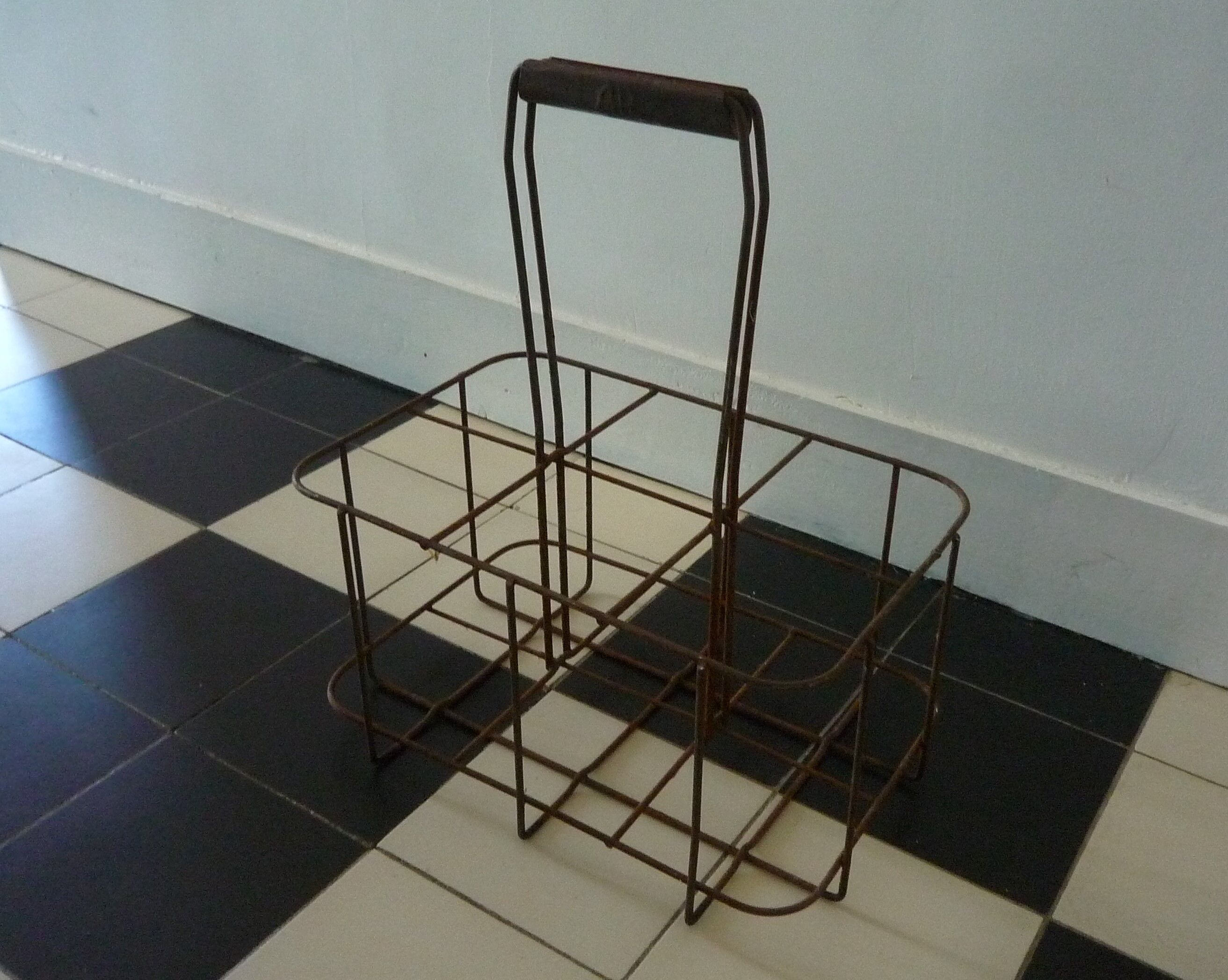 Iron bottle holder vintage 1960s