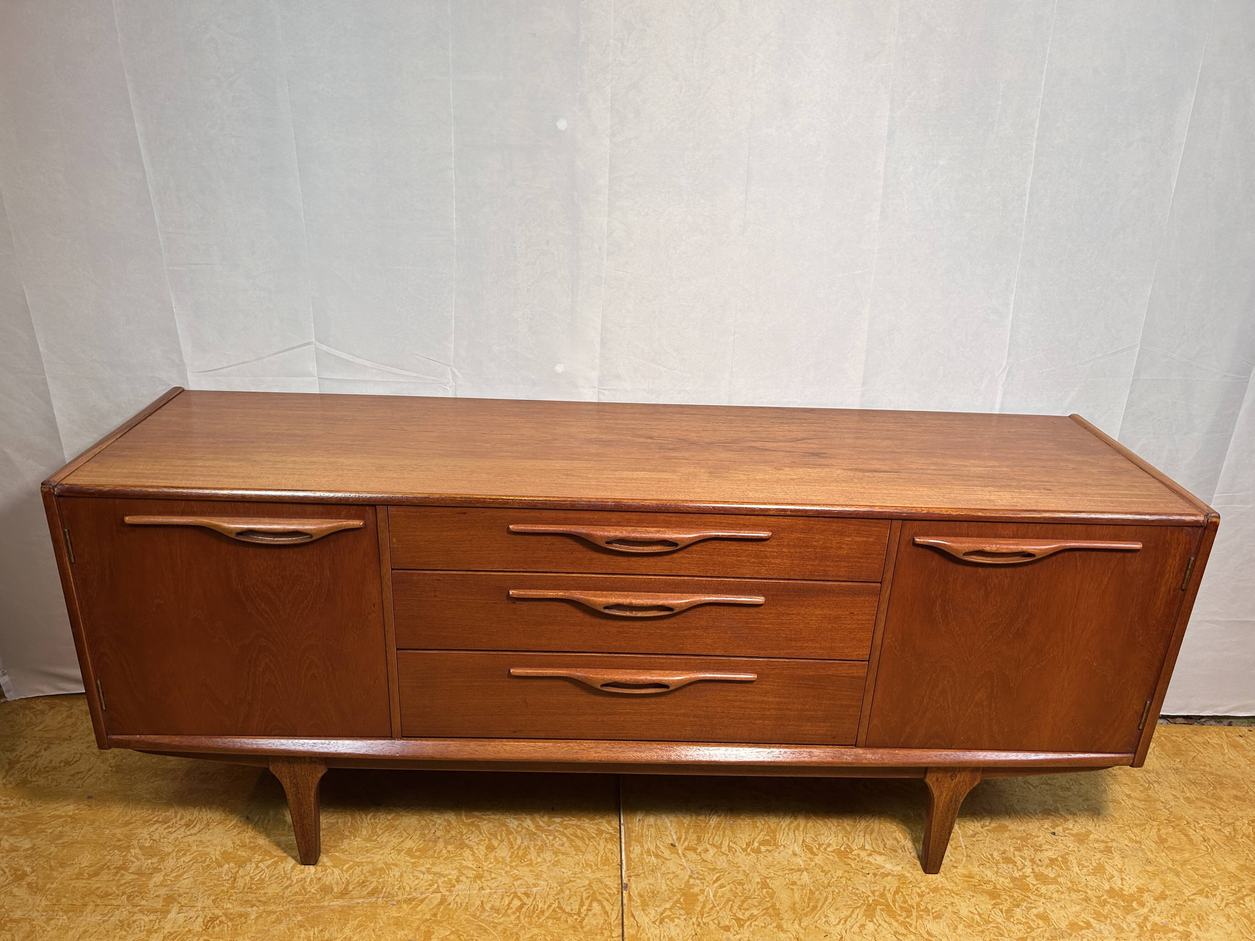 Mid century retro vintage teak sideboard by Jentique 1960