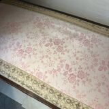 Antique Louis XVI style daybed in carved wood and patterned fabric