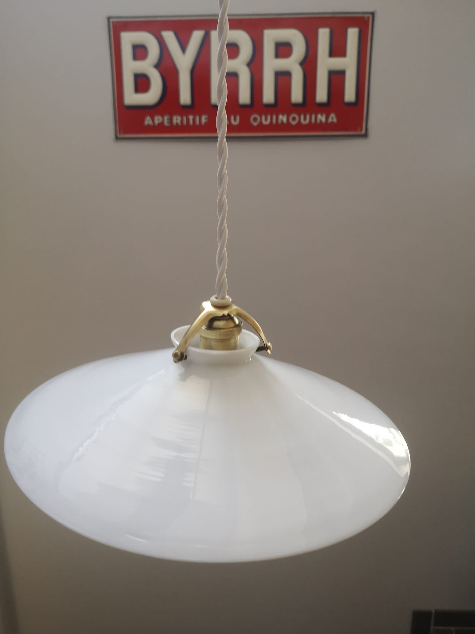 Suspension en opaline art déco 1930