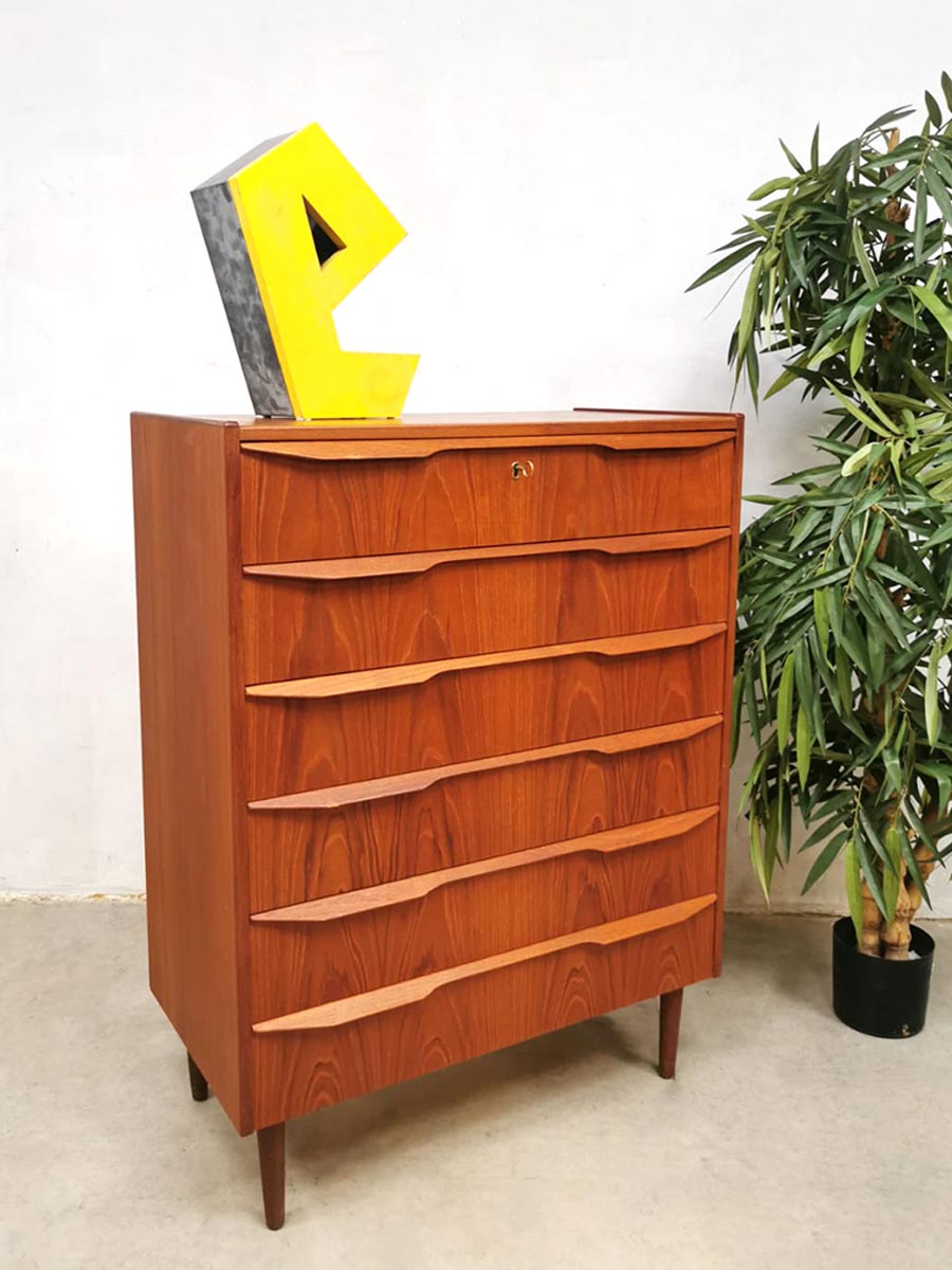 Vintage Danish design chest of drawers cabinet ‘double’