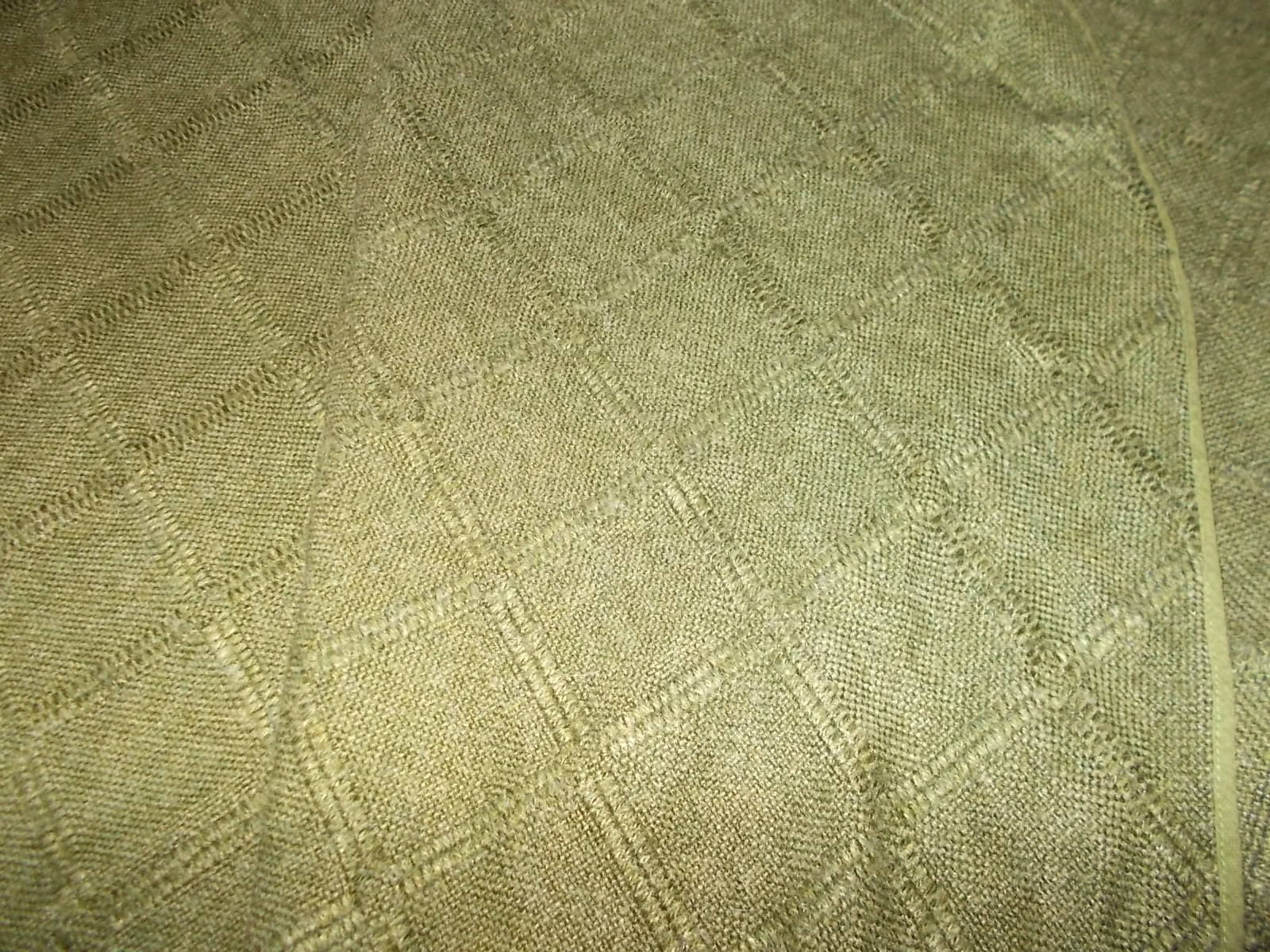 Round tablecloth 184 x 174 green-khaki