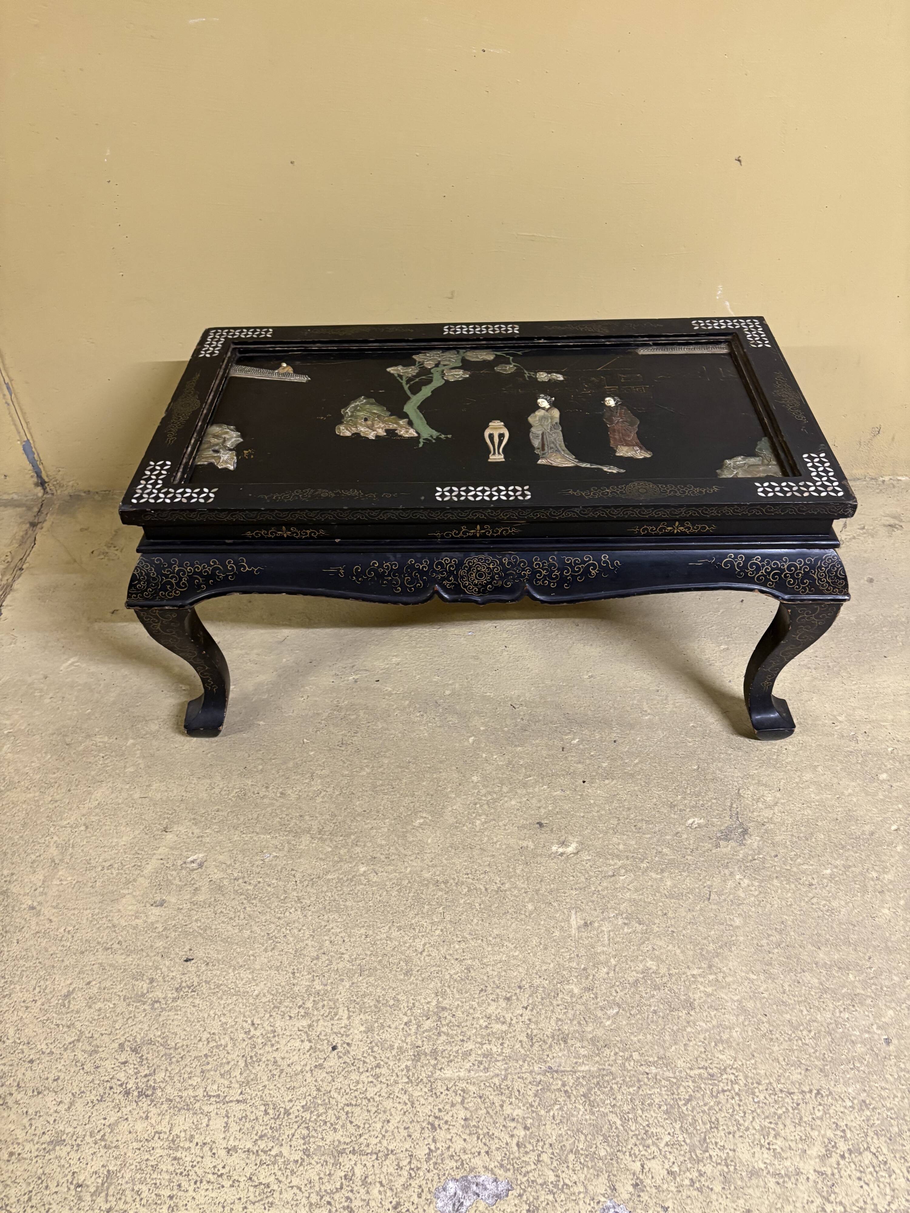 Chinese coffee table, 19th century
