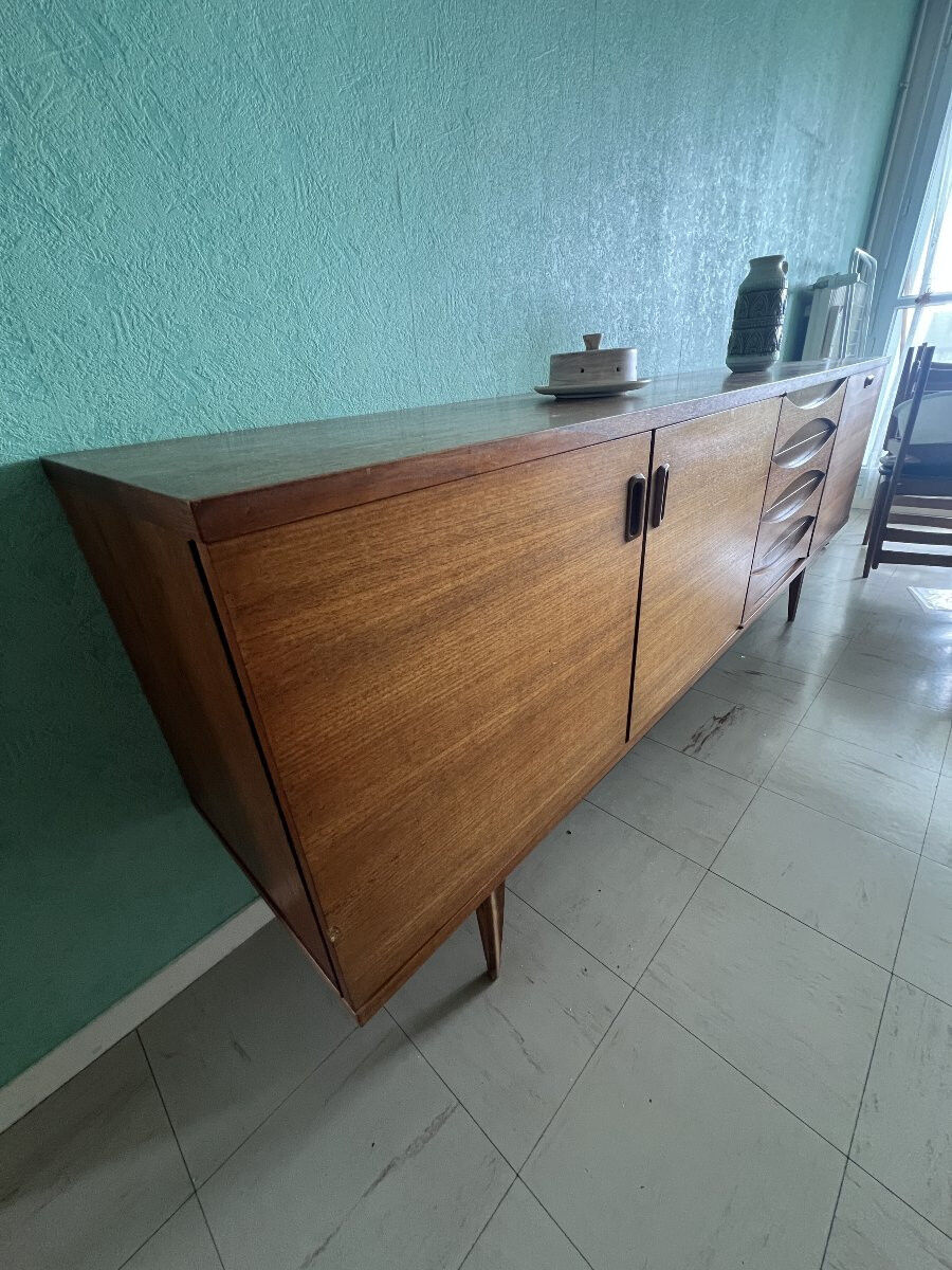 Scandinavian-style enfilade by EROS, made around 1960, in blonde teak, 220 cm.