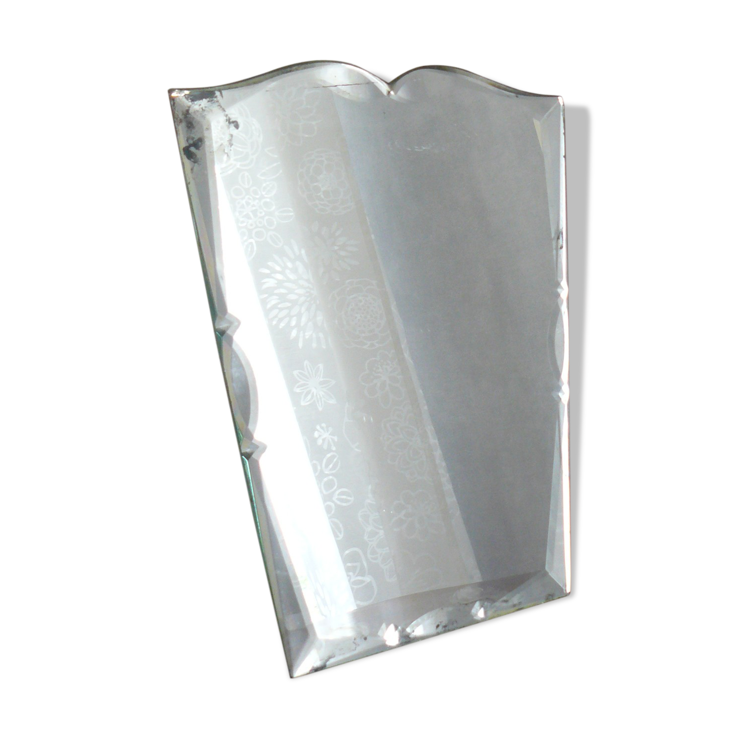 Mirror to ask, beveled, 50 years