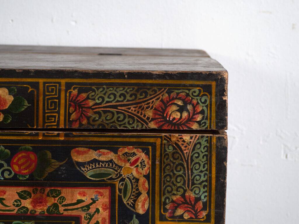 Antique Chinese chest painted in pine wood – China, circa 1900