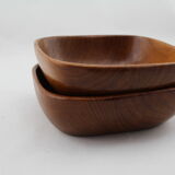 2 cups or empty pockets teak