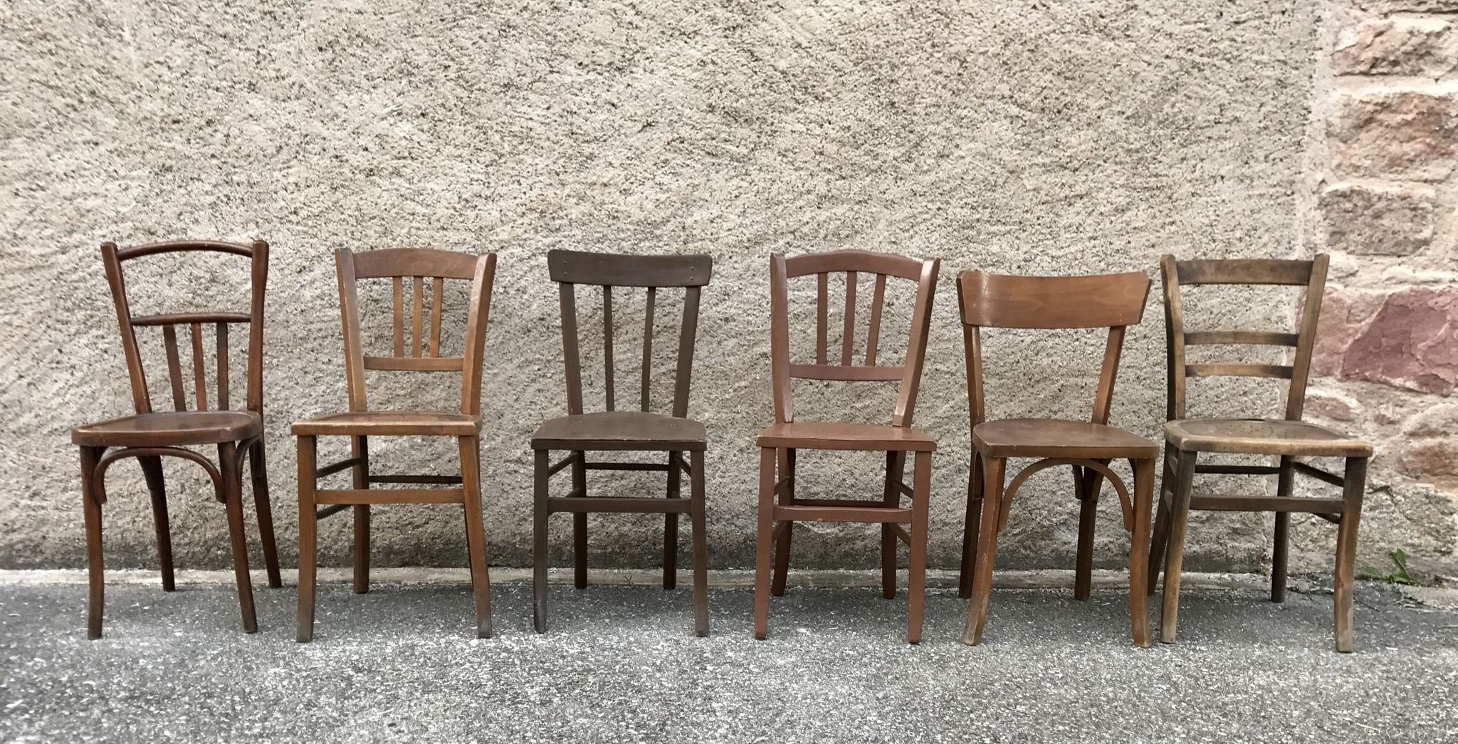 Set of 20 curved wooden bistro chairs