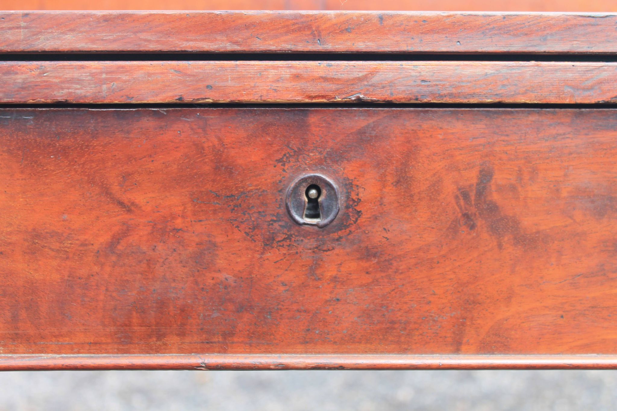 Bureau à gradins
