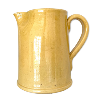 Sandstone pitcher