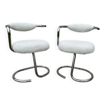Pair of cobra chair by Giotto  Stoppino