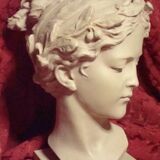 Bust woman art nouveau, patina terracotta beige light