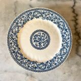 Set of 8 Gien earthenware plates, Rouen pattern, blue garlands and foliage
