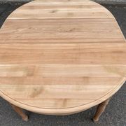 Round extendable dining table Louis Philippe stripped in solid cherry wood 1