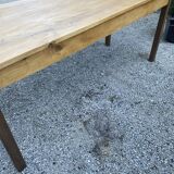 Farm table