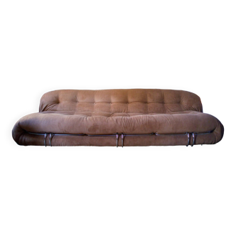 Soriana 4-seater sofa by Afra & Tobia Scarpa, 1970.