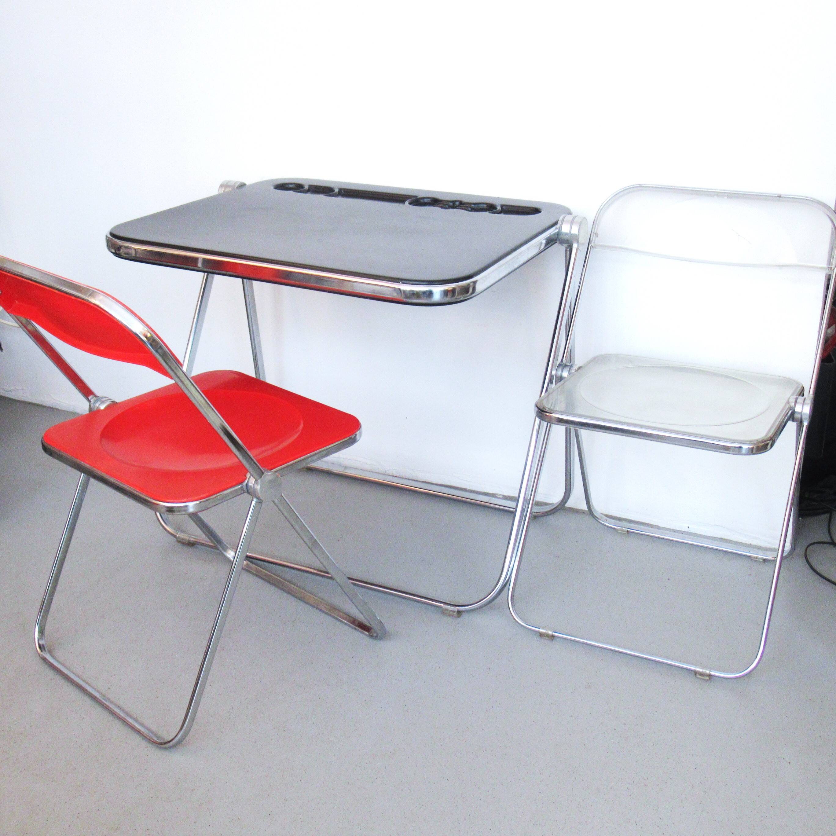 Chaise Plia rouge Giancarlo Piretti Anonima Castelli