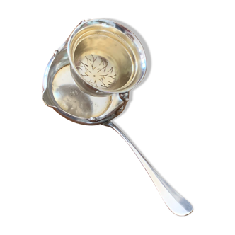 Tea strainer