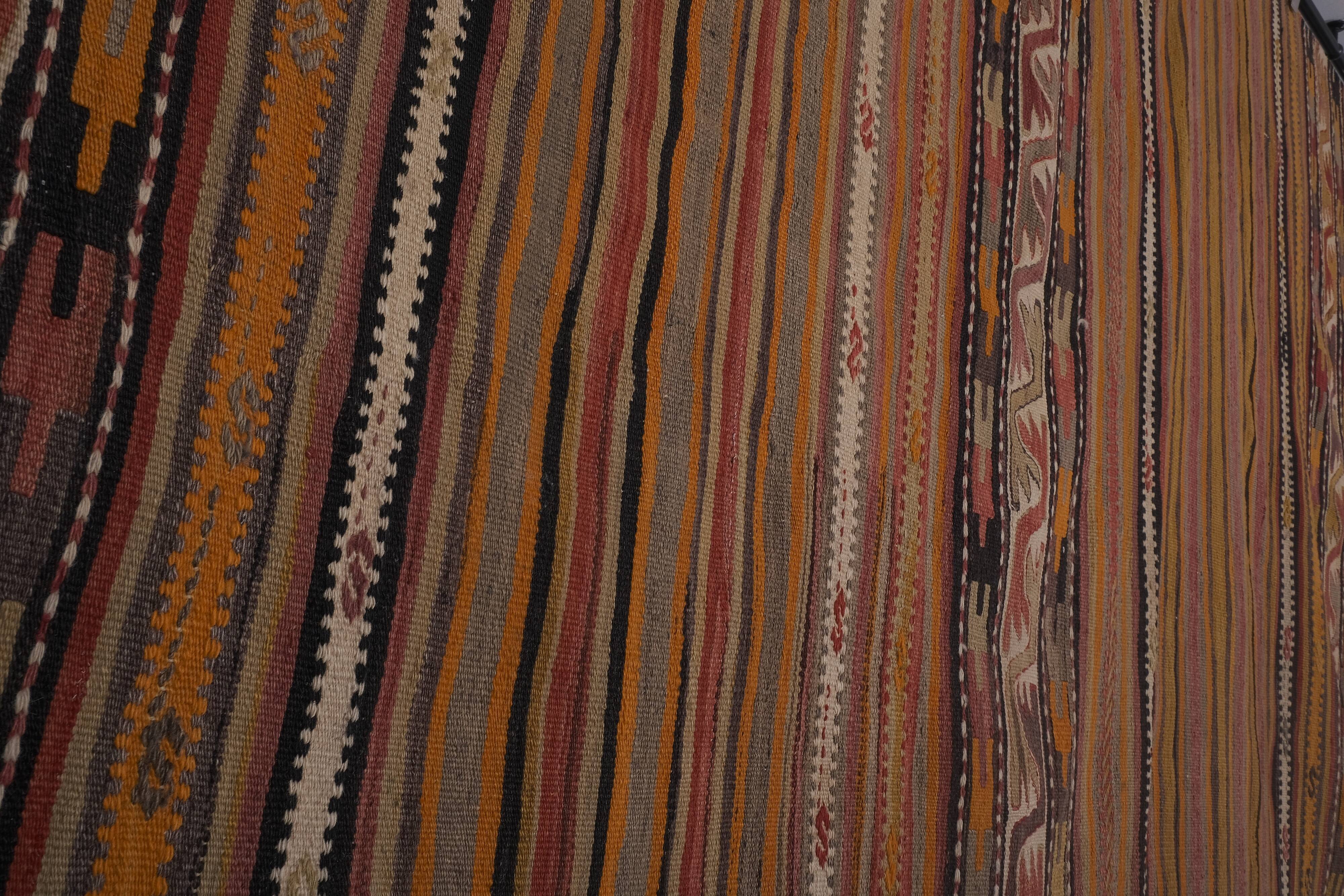 Vintage Turkish rug from Oushak, hand-woven 166x369 cm