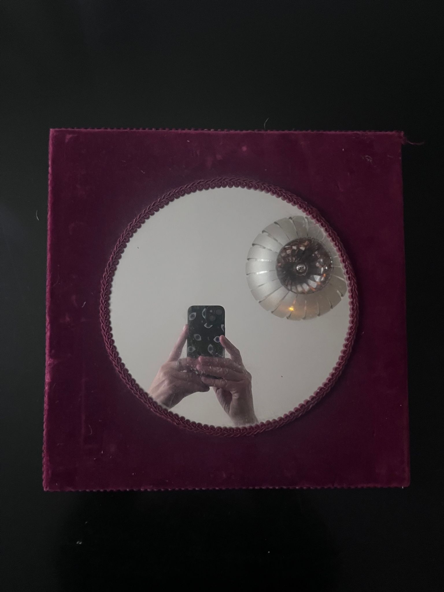 Velvet mirror 1970