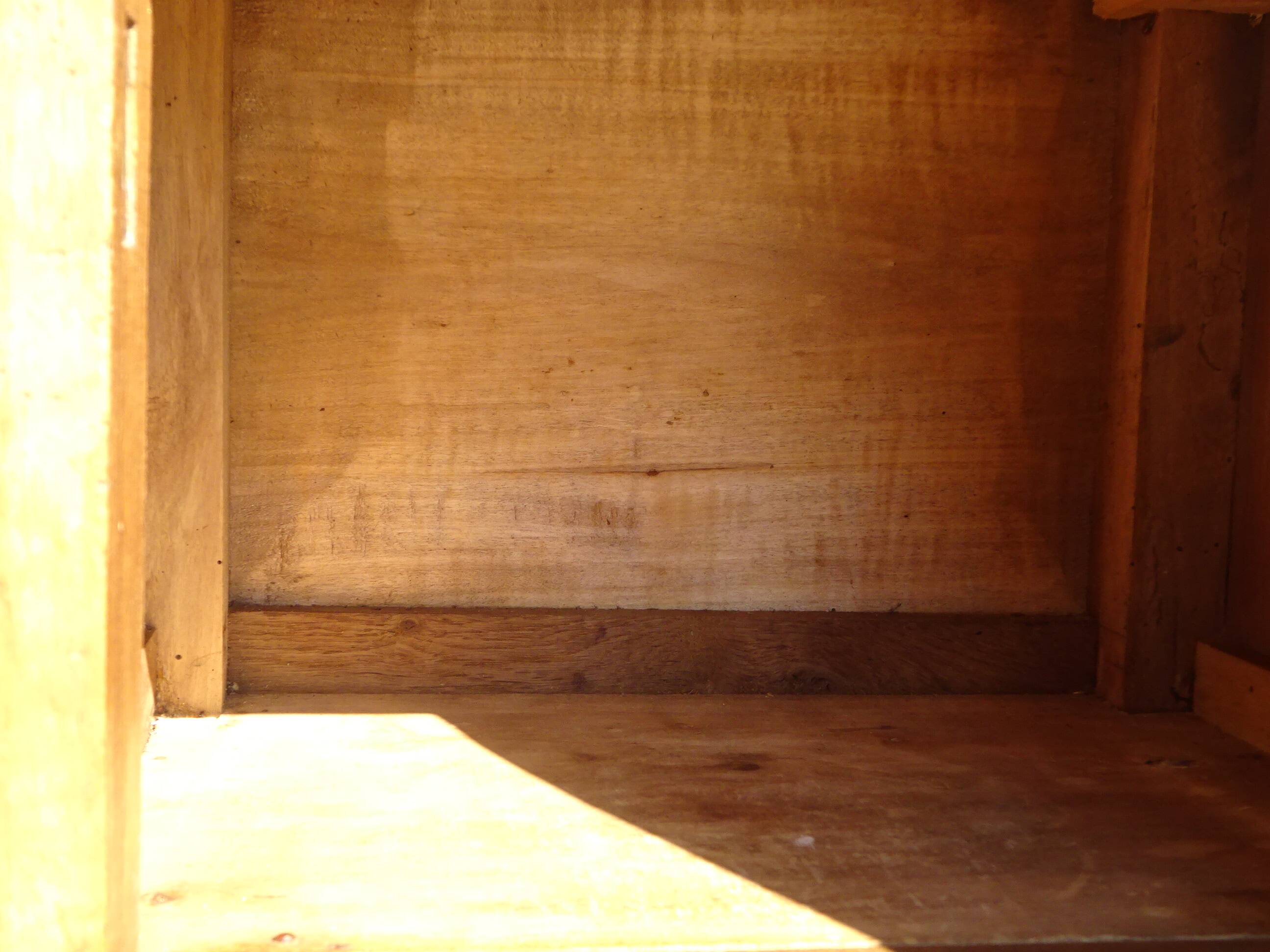 Antique Louis XVI style bedside table in walnut, with a marble top.